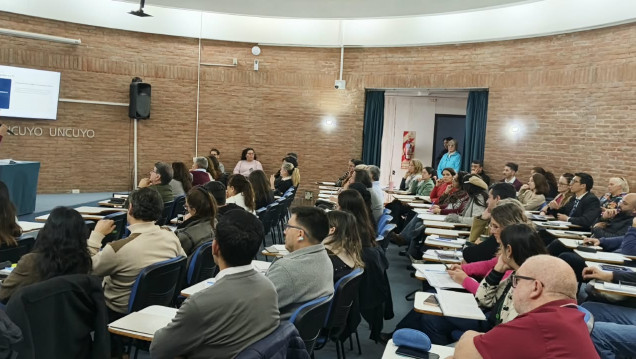imagen A sala llena, se realizó una capacitación sobre el nuevo procedimiento de Liquidación Final por Cese del Agente
