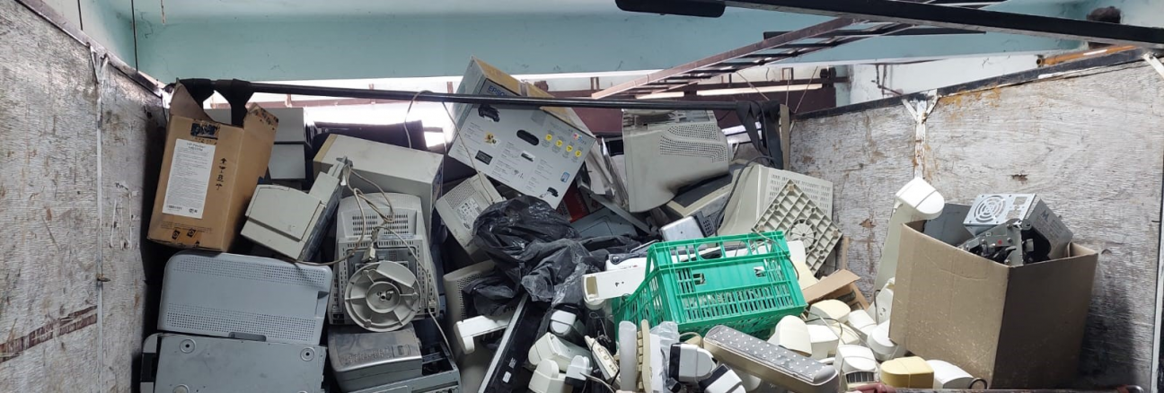 imagen Se realizó el retiro de Residuos de Aparatos Eléctricos y Electrónicos de la Facultad de Ingeniería
