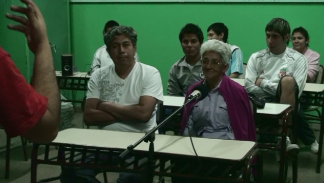 imagen El barrio Estación Espejo trabaja en su futura radio comunitaria