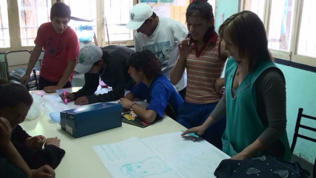 imagen Hombres y mujeres de Maipú aprenden sobre género y educación sexual