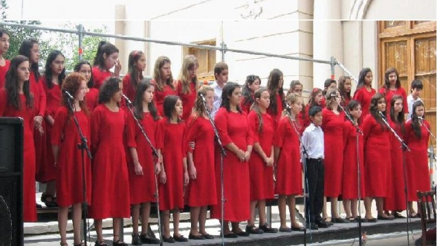 imagen El Coro de niños presente en el cierre del Cantapueblo 2011