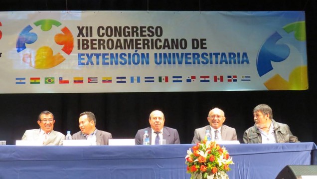 imagen La UNCuyo debate en el Congreso de Extensión en Quito