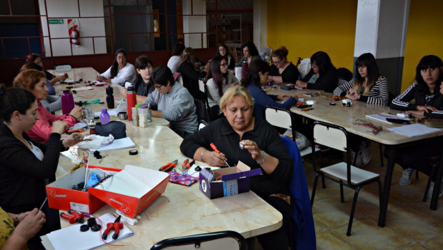 imagen Culminó el curso de electricidad para mujeres en General Alvear