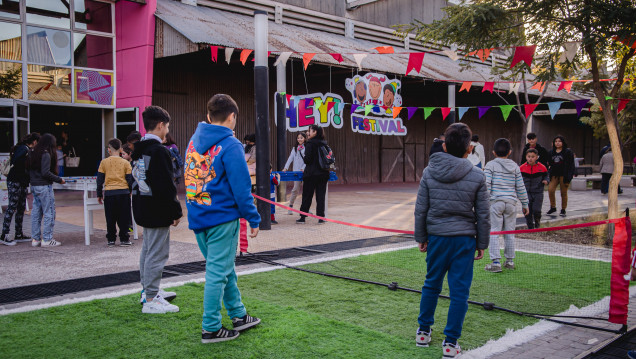 imagen Chicos de distintas organizaciones sociales visitaron la Nave UNCUYO