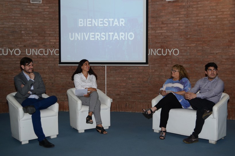 imagen Se realizó el Ciclo: «Diálogos del Centenario. Excelencia Académica y Bienestar Universitario»