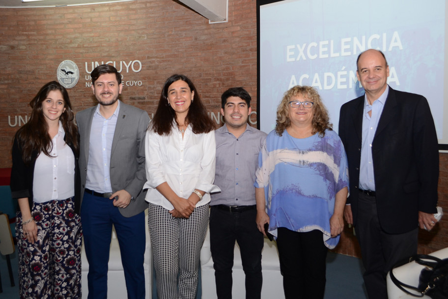 imagen Se realizó el Ciclo: «Diálogos del Centenario. Excelencia Académica y Bienestar Universitario»