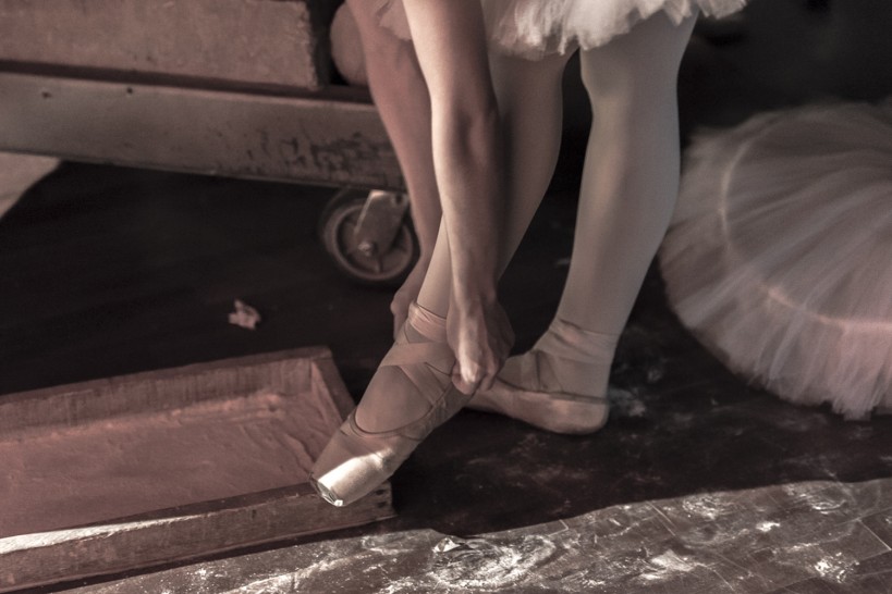 imagen El Ballet de la UNCUYO llama a concurso de bailarines para la obra "Alicia en el país de las maravillas"