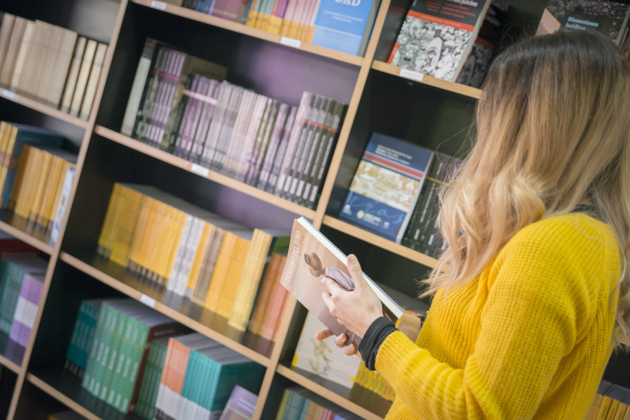 imagen En junio 30% de descuento en la Librería Universitaria