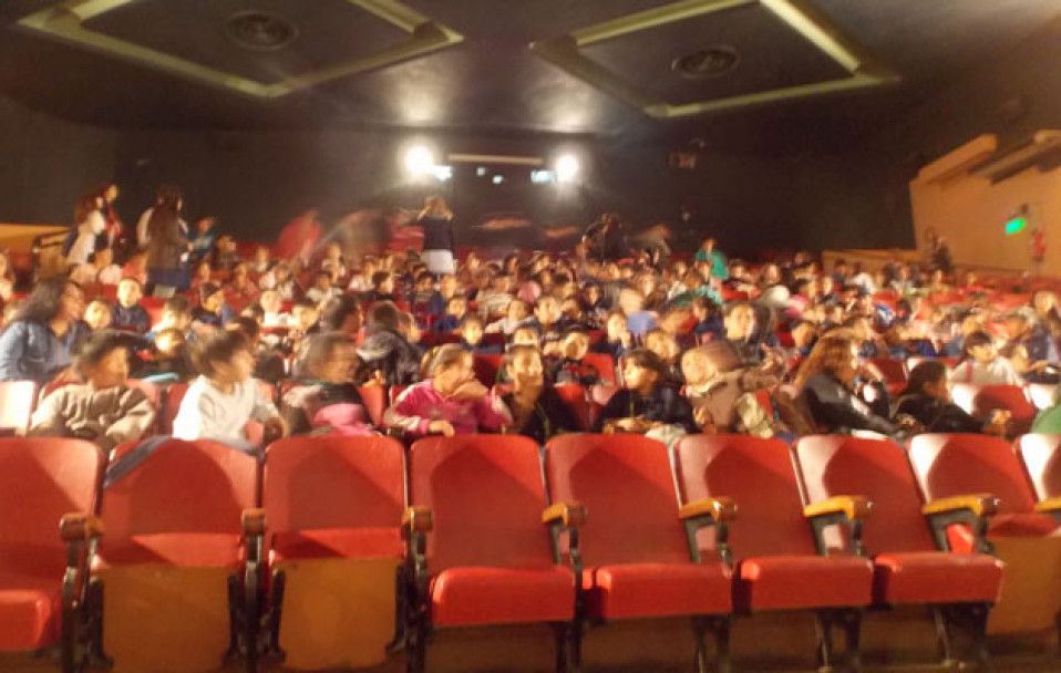 imagen Alrededor de 500 estudiantes participaron del Ciclo de "Derecho al cine"