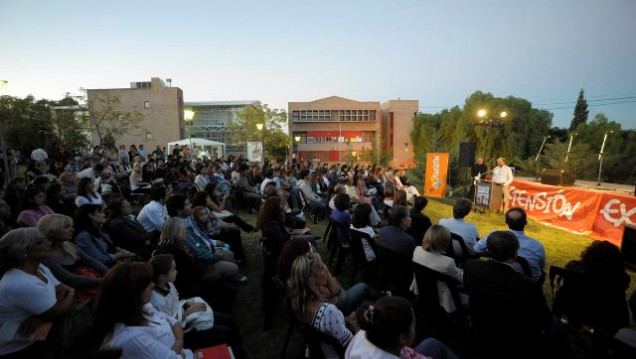 imagen Goy Karamelo y La Baturga participarán del lanzamiento 2013 de los proyectos Mauricio López.