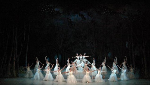 imagen El Ballet se presenta en el Le Parc