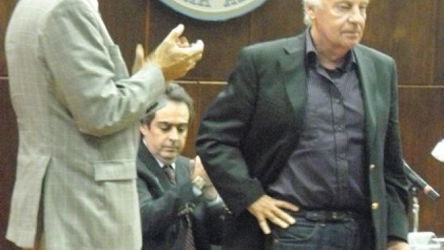 imagen La UNCuyo tiene un nuevo Doctor: Eduardo Galeano