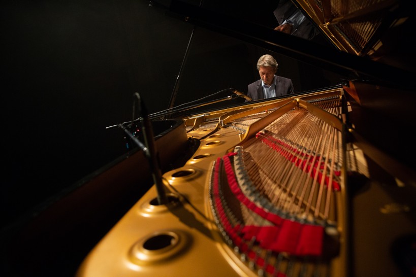 imagen El pianista Julio Mazziotti se presenta en la Nave Universitaria