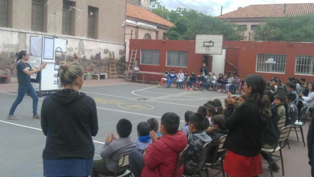 imagen El Voluntariado «Vamos Juntos» inicia actividades culturales en diferentes colegios