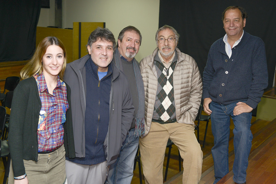 imagen Luis Brandoni pasó por la Nave Universitaria