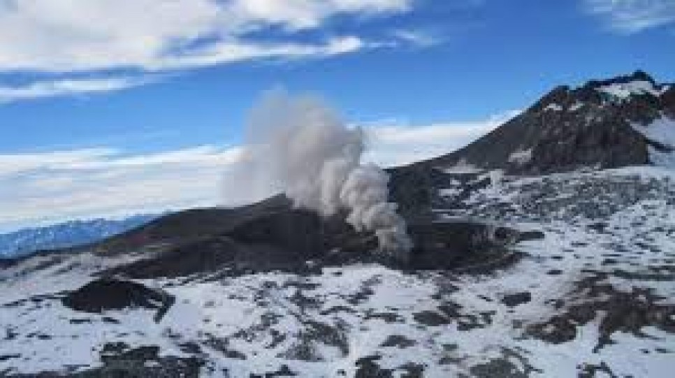 imagen Actividad en el volcán Peteroa