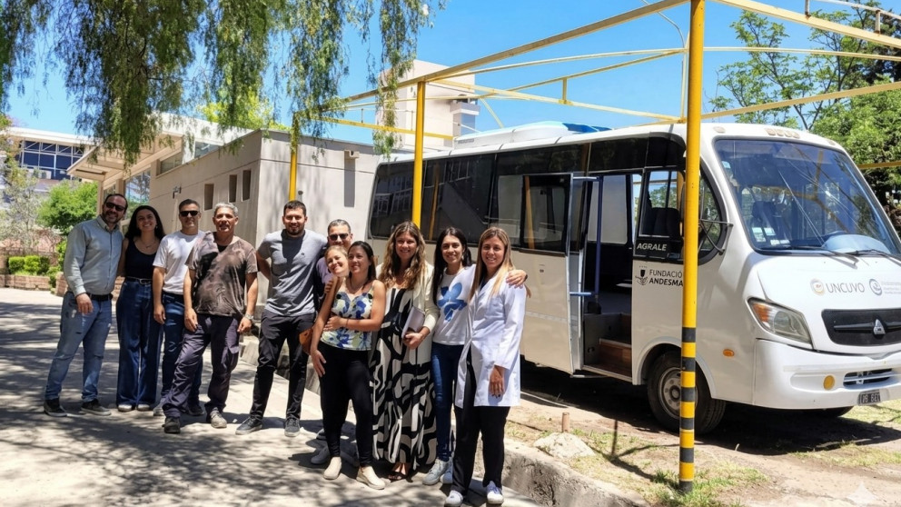 imagen Unidad Móvil Odontológica