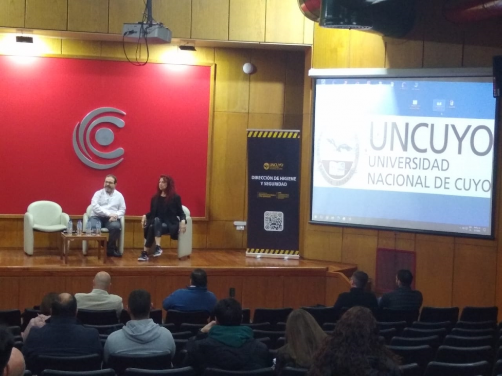 imagen Se realizó la Jornada sobre Seguridad y Prevención en la Actividad Vitivinícola de Mendoza en la UNCUYO