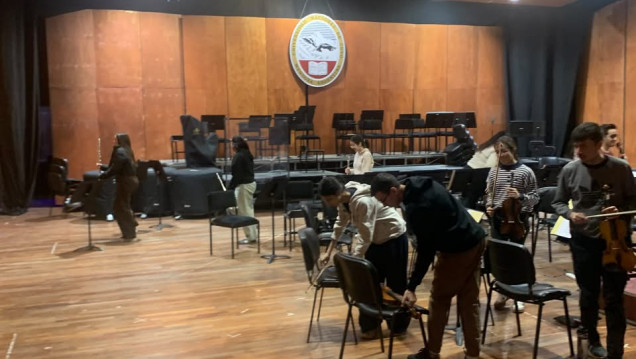 imagen Se realizó un simulacro de sismo en la Nave Universitaria