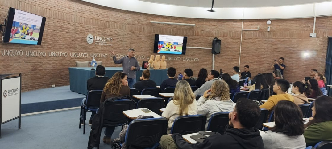 imagen Especialistas brindaron herramientas clave en salud y prevención en el marco de UNCUYO Previene