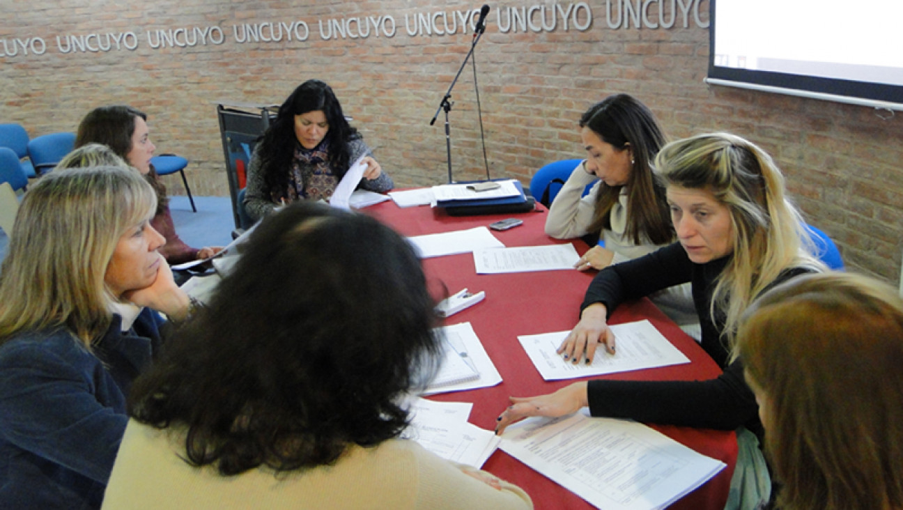 imagen Primer Taller para definir el diseño del Estudio Integral de Demanda Social a la Universidad. 
