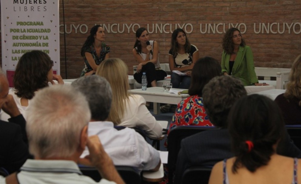 imagen Se presentó el informe sobre la participación de las mujeres en la UNCuyo