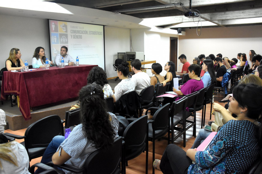 imagen Se realizó el seminario sobre Comunicación, Género y Estadísticas