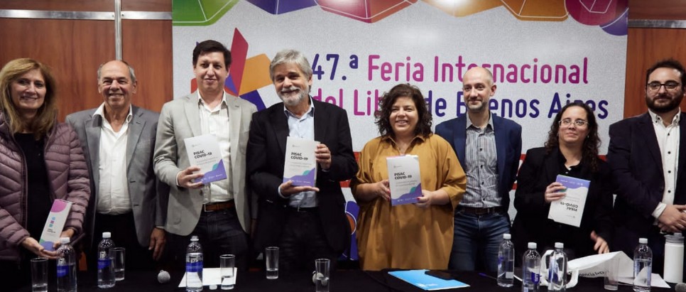 imagen Se presentó el libro PISAC COVID-19 en la Feria del Libro de Buenos Aires