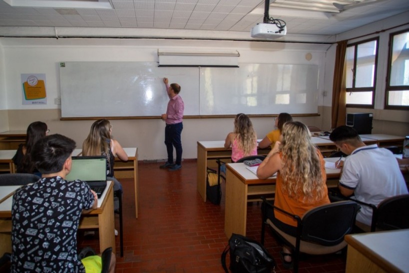 imagen En la búsqueda del desarrollo del talento humano, la UNCUYO promueve la formación de Doctorado de sus docentes