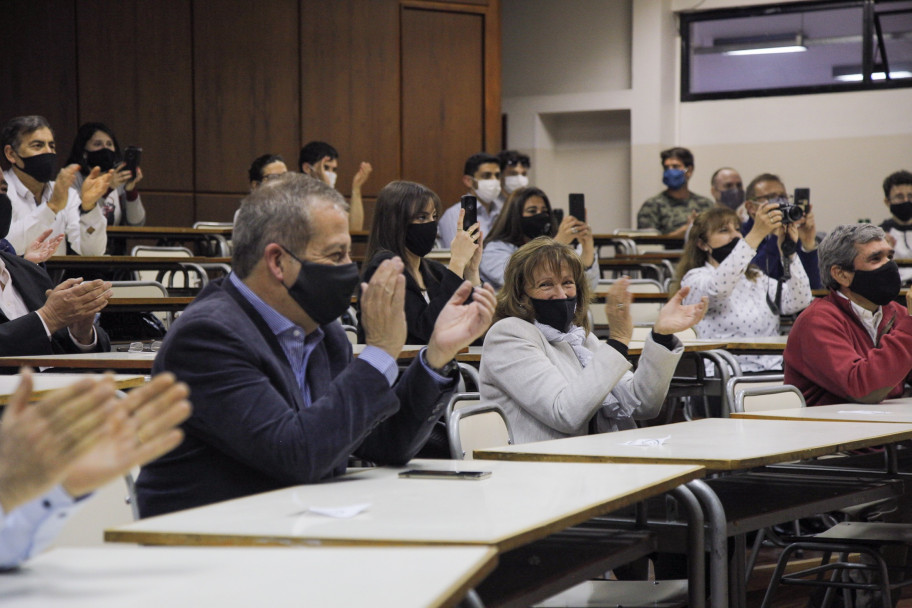 imagen La Licenciatura en Logística tiene su primer egresado