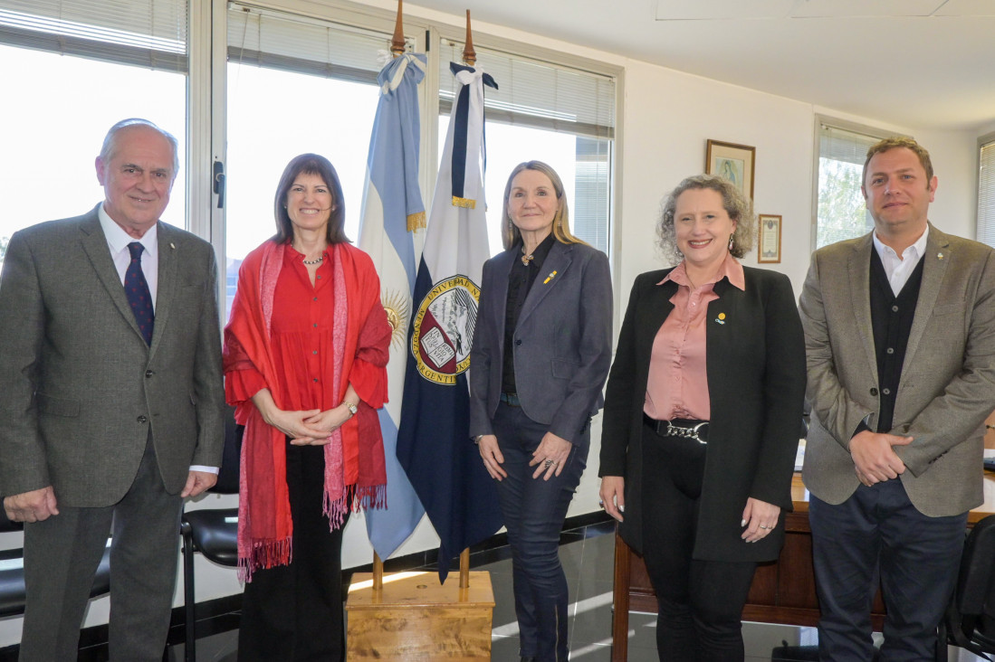 imagen Adriana García recibió a docentes de la UNCUYO distinguidos por la Fundación Konex