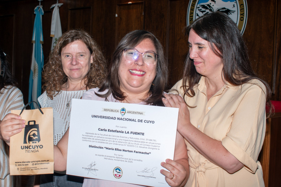 imagen Estudiantes y graduados de la UNCUYO recibieron la distinción Farmache