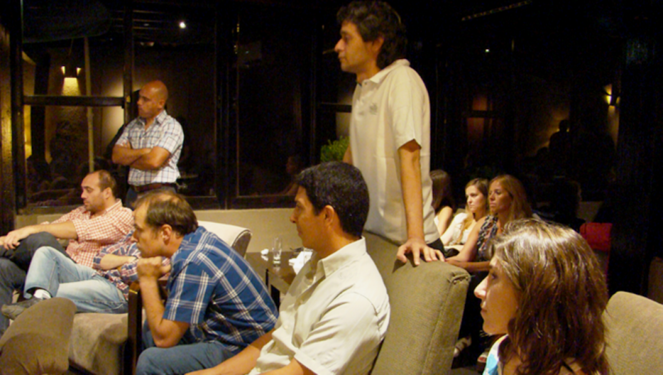 imagen Jóvenes emprendedores dialogaron con empresario mendocino