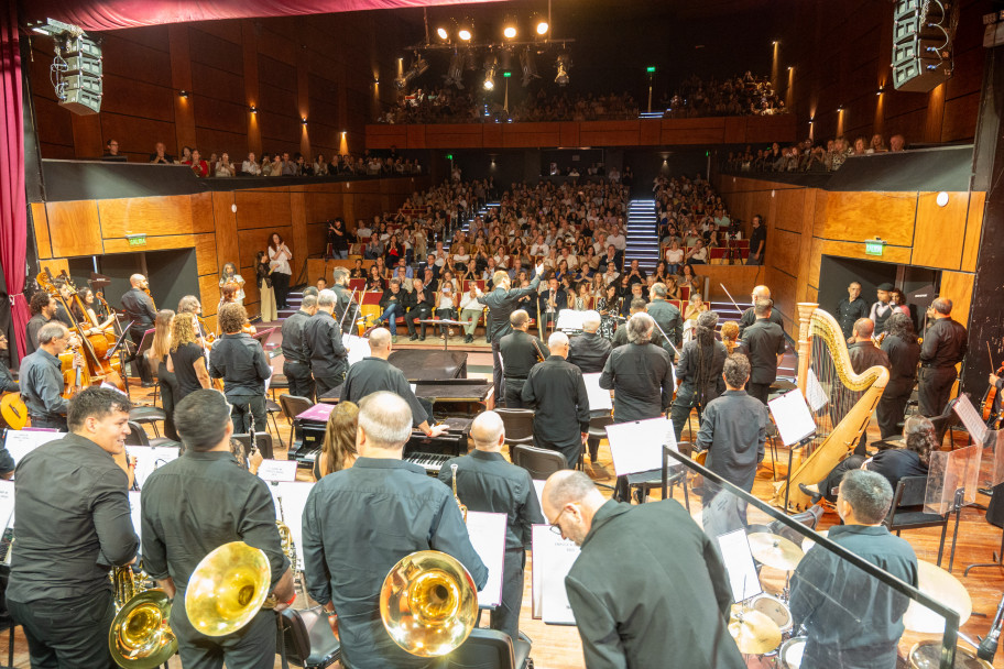 imagen Emotivo concierto homenaje a Joan Manuel Serrat en la UNCUYO 