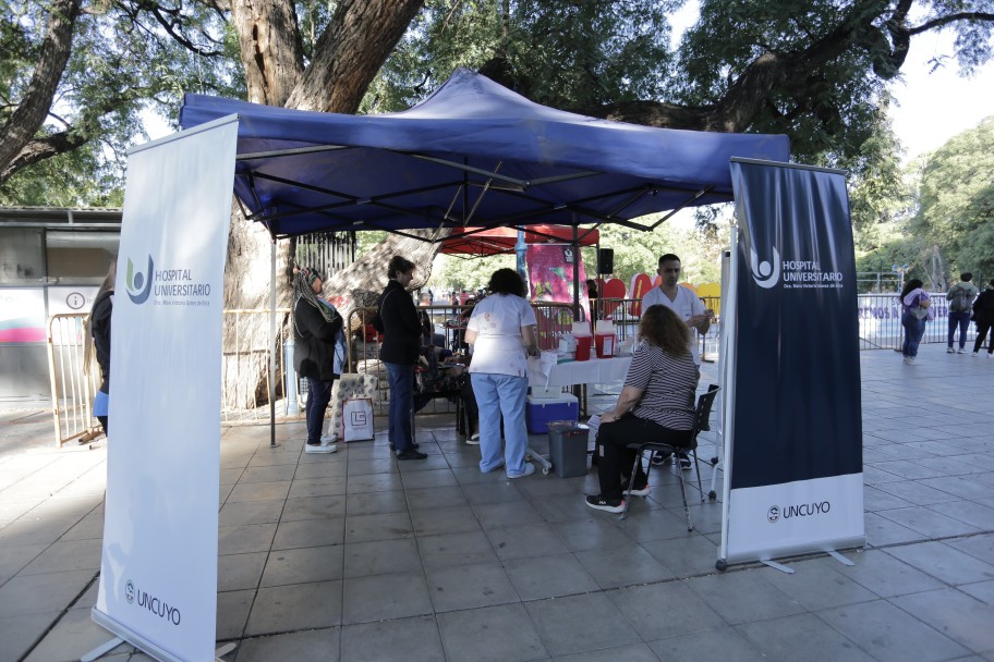 imagen Contundente marcha de la UNCUYO: Más de 40.000 personas se manifestaron por la universidad pública