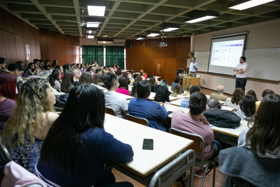 imagen Educación financiera para docentes y estudiantes en la UNCUYO