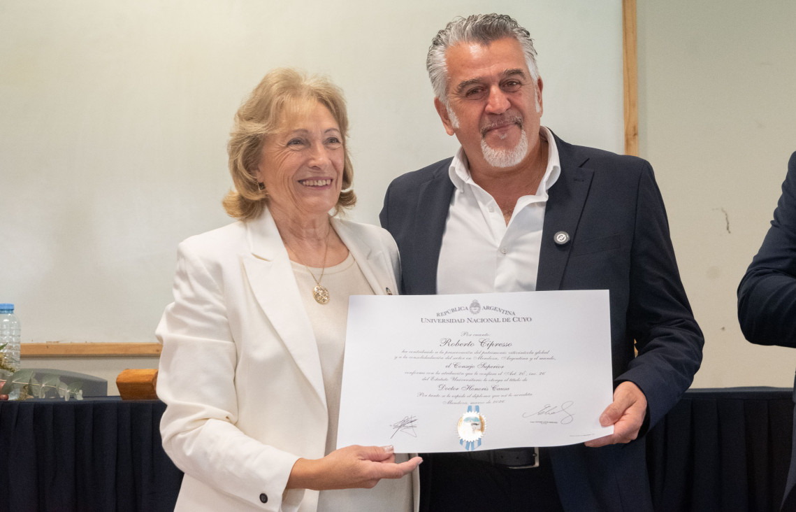 imagen El enólogo italiano Roberto Cipresso es Doctor Honoris Causa de la UNCUYO