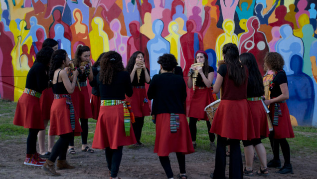 imagen Un mural recuerda a los estudiantes desaparecidos