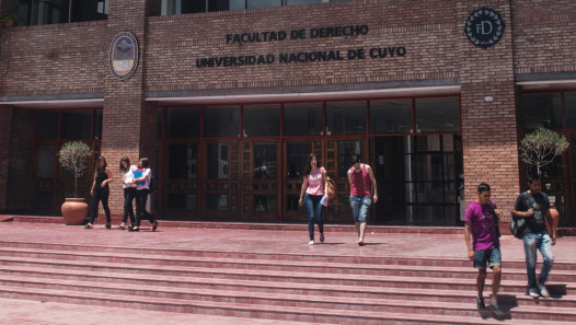 imagen Ingreso a la UNCUYO 2026: Derecho abrió sus inscripciones
