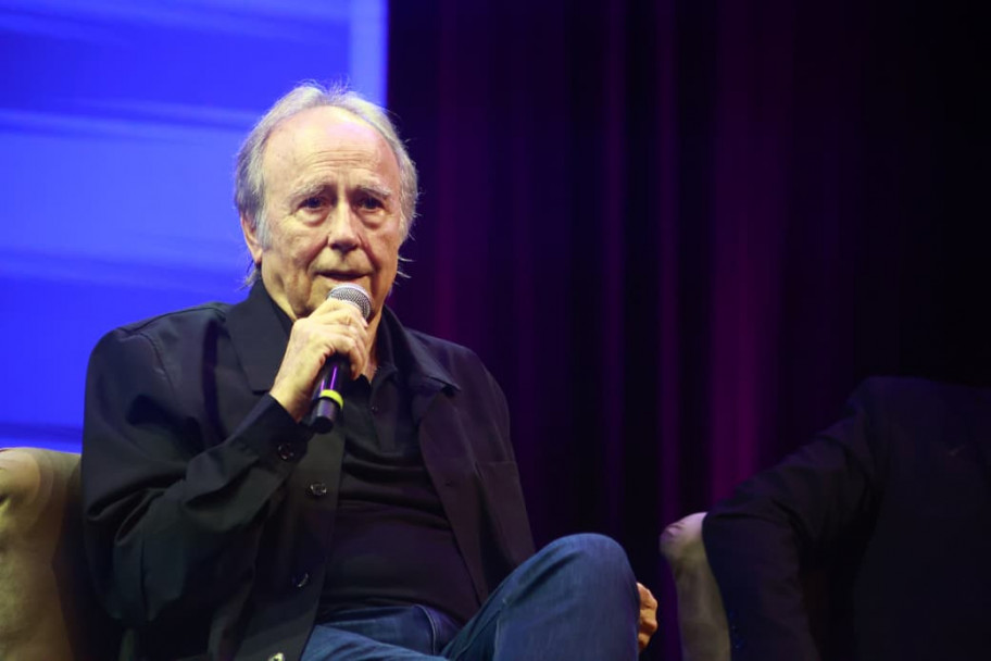 imagen Serrat se despidió de Mendoza cantando para su público