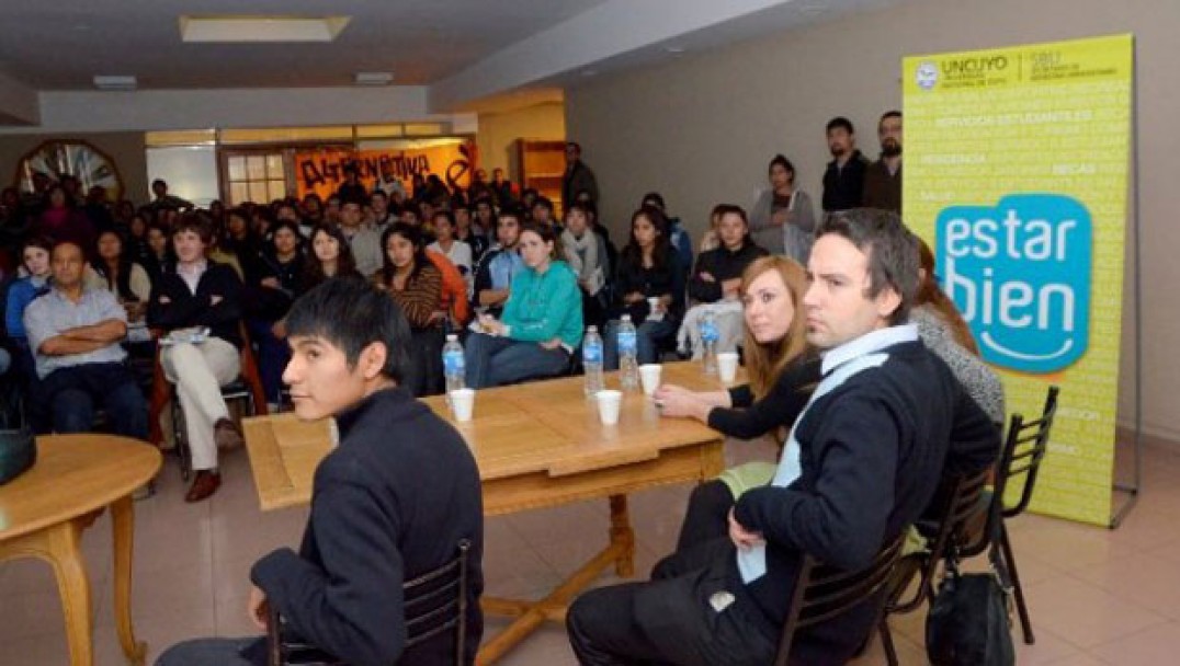 imagen La UNCuyo dio la bienvenida a sus nuevos alumnos becados