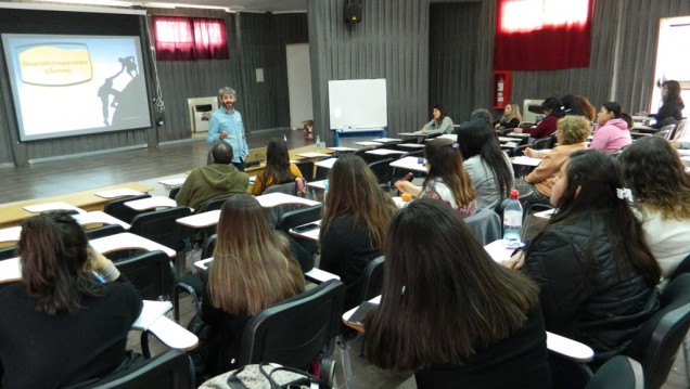 imagen En Tupungato se capacitaron en desarrollo emprendedor y turismo
