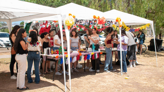 imagen Platos típicos, música y juegos en el clásico Festival Internacional de la UNCUYO