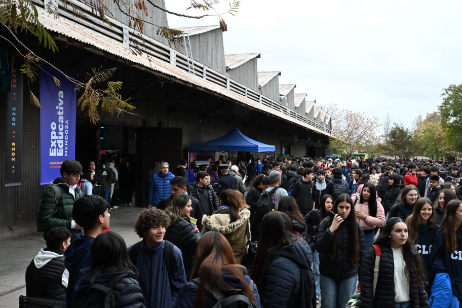 imagen Comenzó la Expo Educativa y la UNCUYO presenta más de 140 carreras