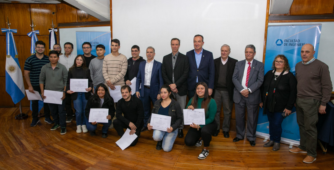 imagen La UNCUYO celebró el Día de la Ingeniería con una charla del vicepresidente de YPF