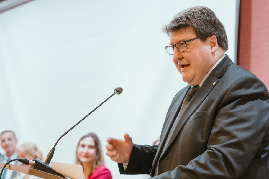 imagen Honoris Causa: la UNCUYO distinguió a dos reconocidos científicos