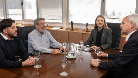 imagen Intendente de Rivadavia visitó la UNCUYO