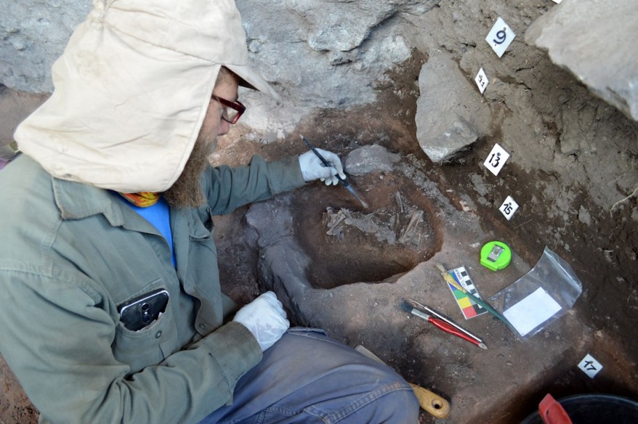 imagen Investigadores de la UNCuyo hallaron restos arqueológicos de otro niño en Las Cuevas