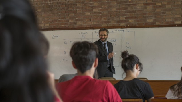 imagen Amplían convocatorias para profesores que quieran formarse en el exterior 