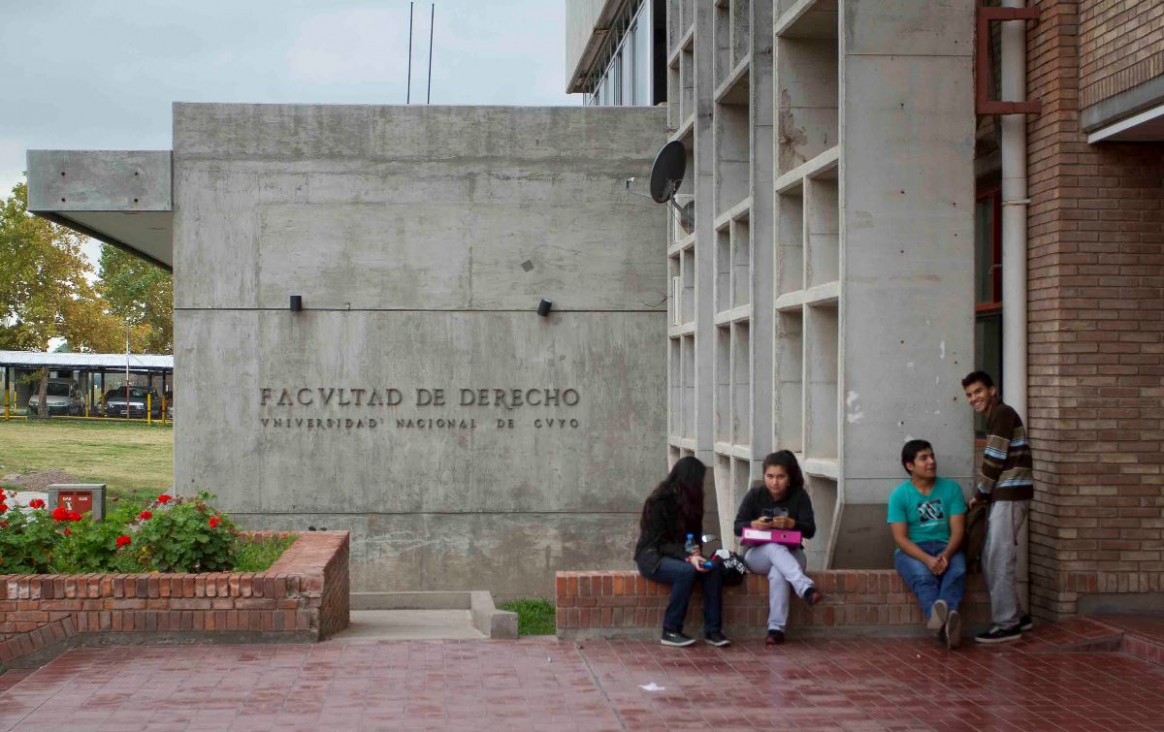 imagen Aprobaron el nuevo Plan de estudios de Derecho